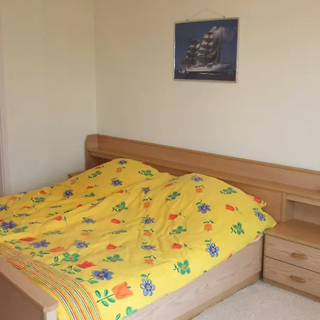 Ressing Apartment